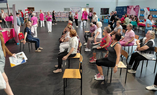 Zdjęcie do Seniorzy CAS na VI Pikniku Zdrowia